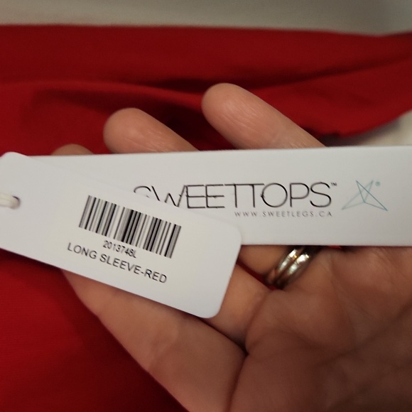 Merry Red Sweetlegs NWT Top - Picture 2 of 2